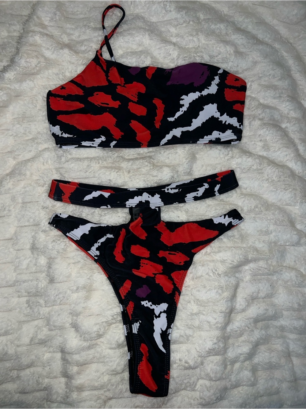 Red & Black Abstract Print Two-Piece Bikini Set